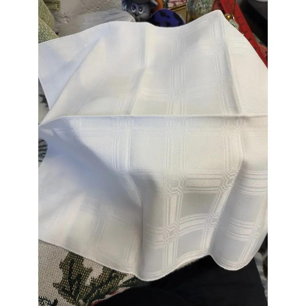 8 Vintage White Damask Plaid Cloth Dinner Napkins 17.5” Square Table Linens